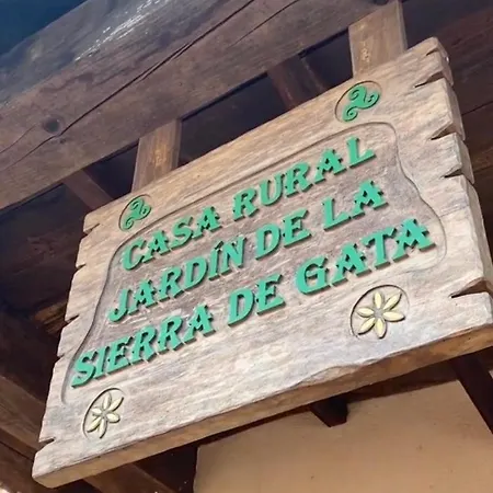 Casa Jardin Sierra De Gata * Hoyos