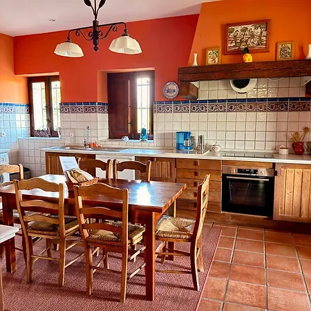Сasa de vacaciones Casa Jardín Sierra De Gata Hoyos