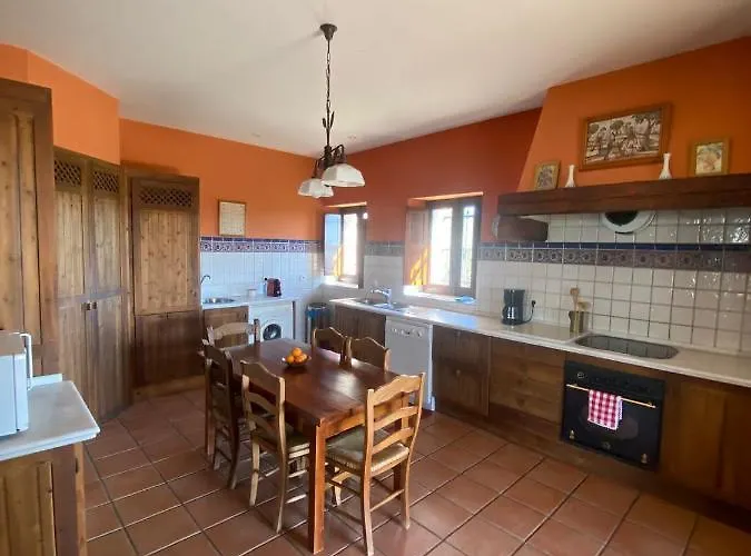 Holiday home Casa Jardin Sierra De Gata Hoyos